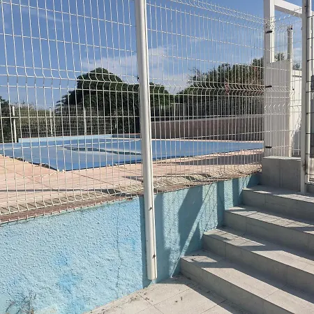 Bel Dans Avec Piscines *